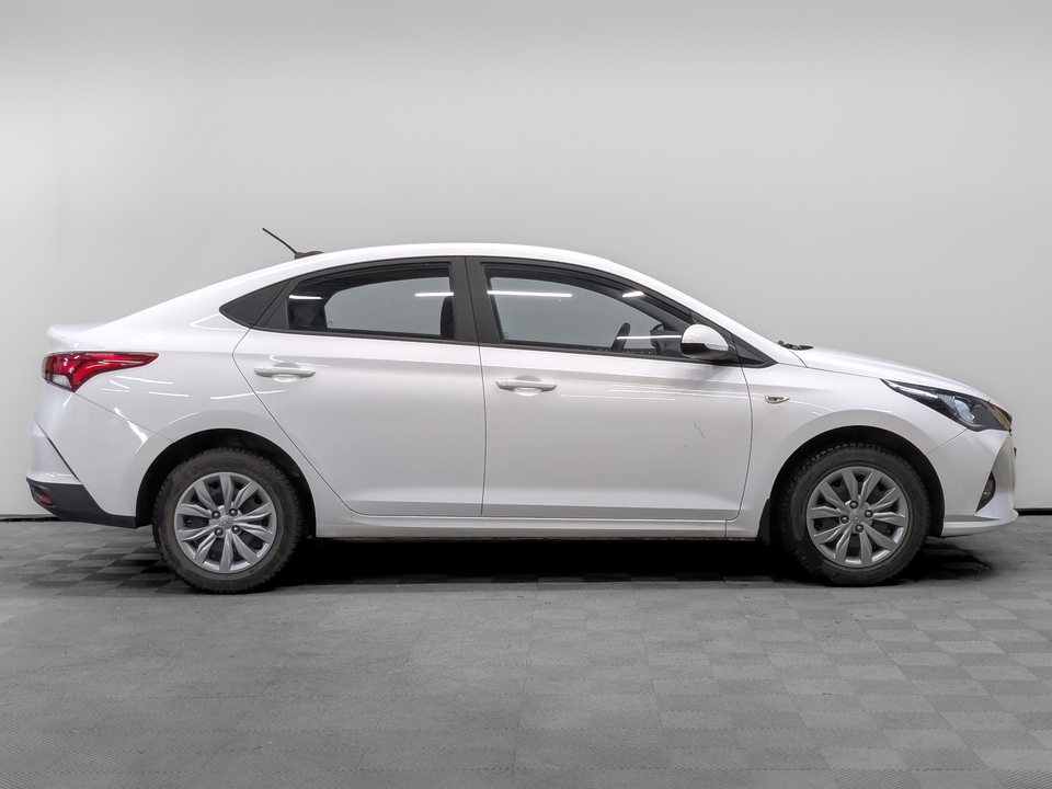 Hyundai Solaris 2022 82 468км фото №4