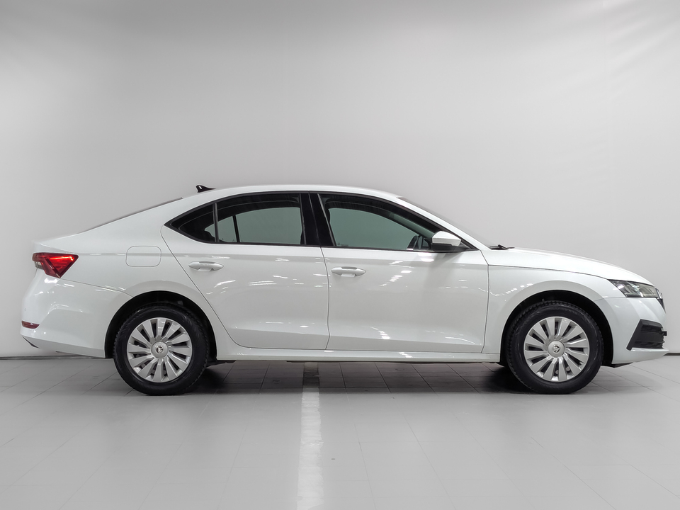 Skoda Octavia 2021 65 726км фото №4