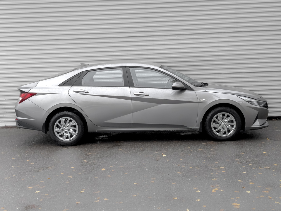 Hyundai Elantra 2022 64 685км фото №4