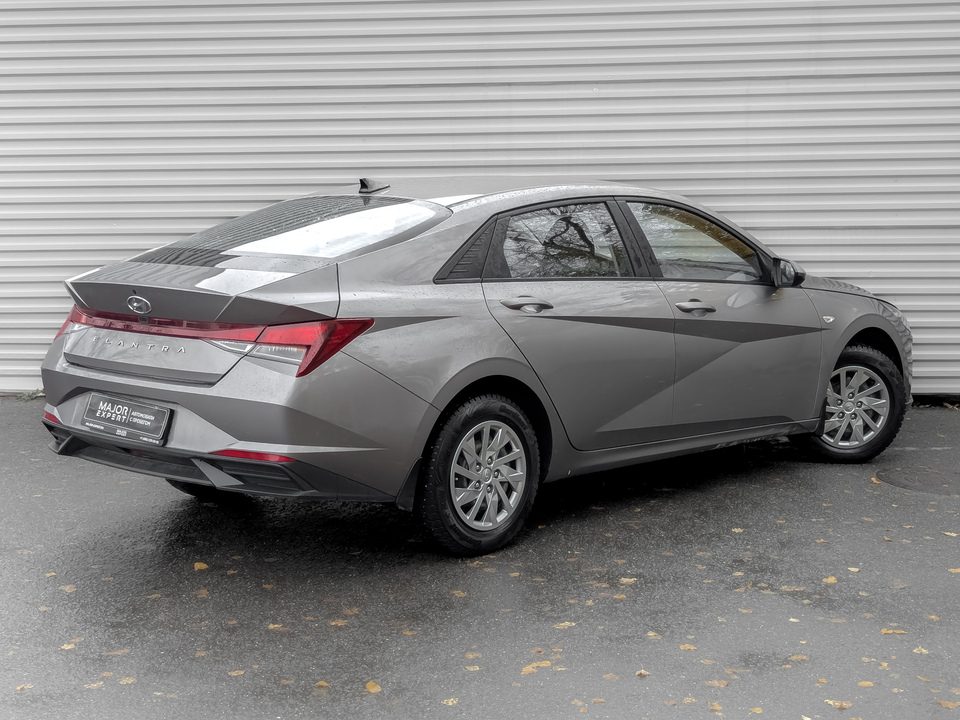 Hyundai Elantra 2022 64 685км фото №5