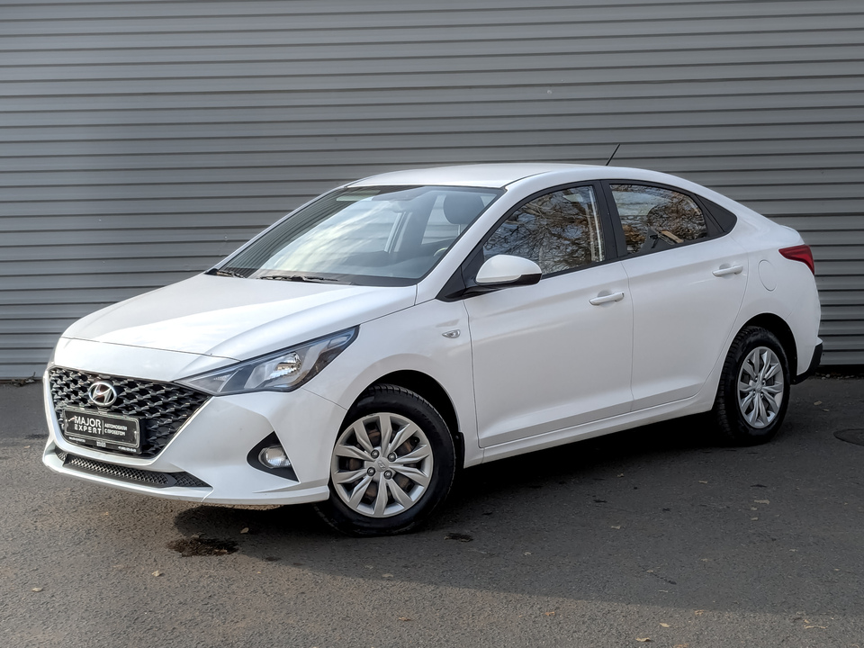 Hyundai Solaris 2022 65 904км фото №1