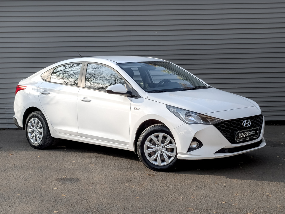 Hyundai Solaris 2022 65 904км фото №3