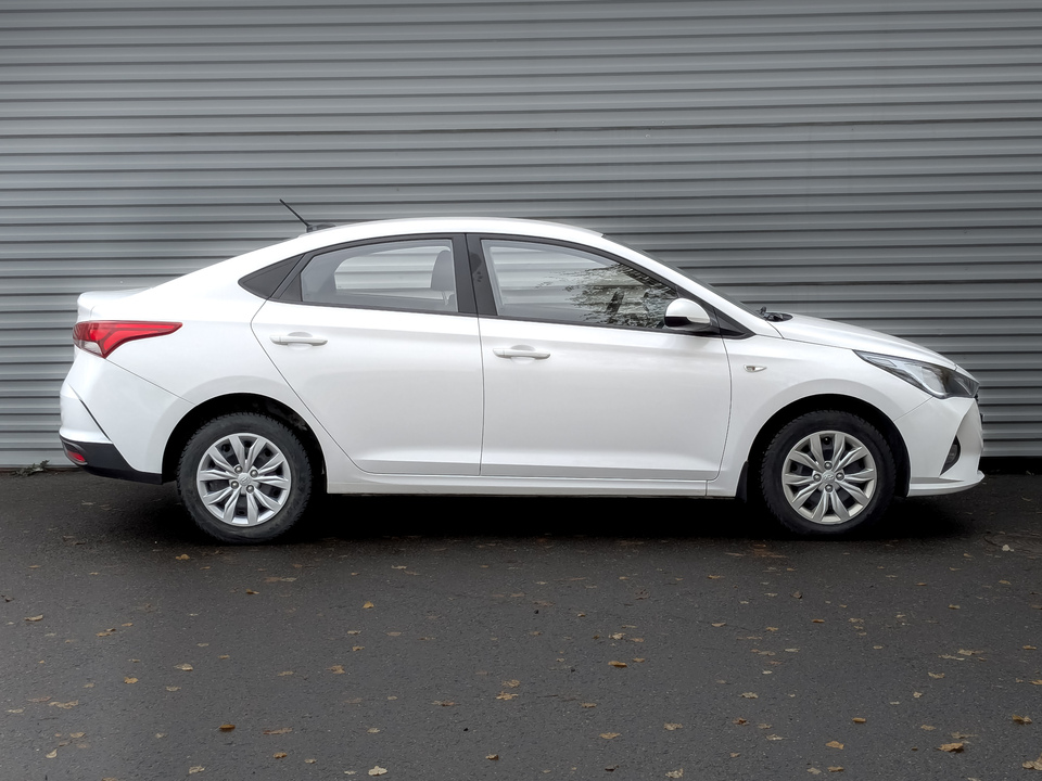 Hyundai Solaris 2022 89 362км фото №4