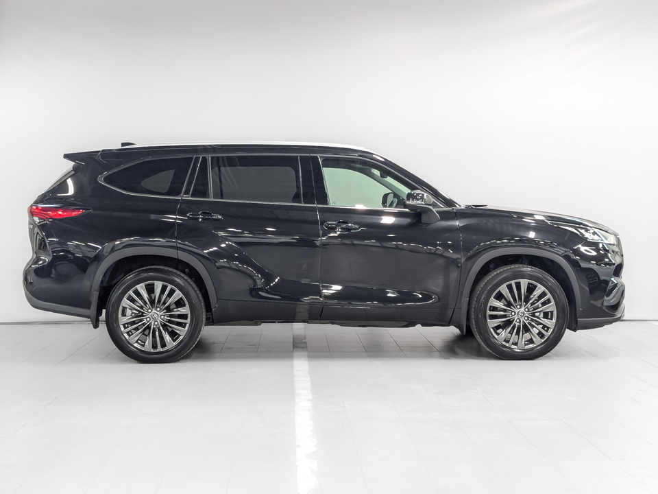 Toyota Highlander 2025 5 585км фото №4