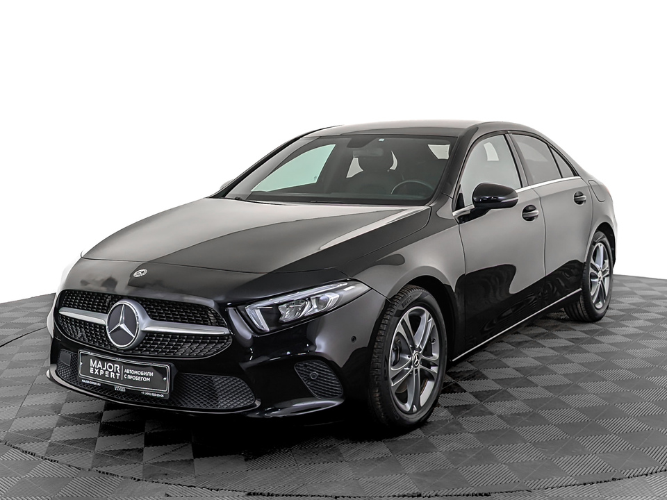 Mercedes-Benz A-Класс 2018 114 793км фото №1