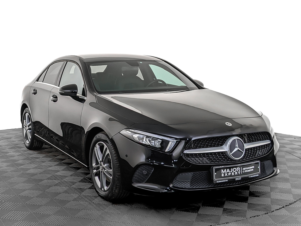 Mercedes-Benz A-Класс 2018 114 793км фото №3
