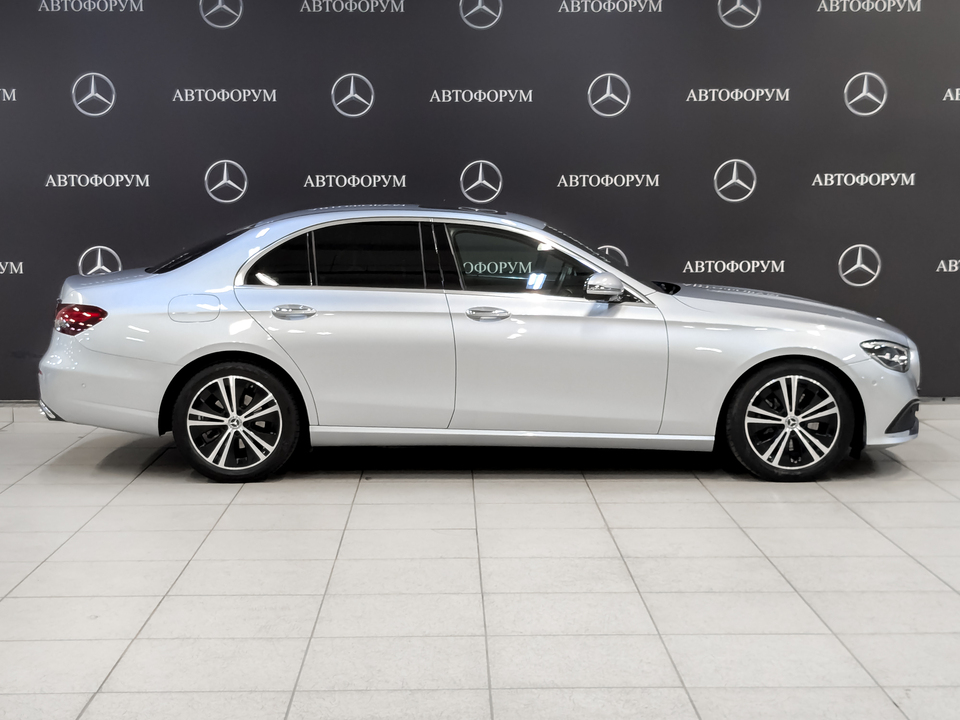 Mercedes-Benz E-Класс 2022 72 000км фото №4