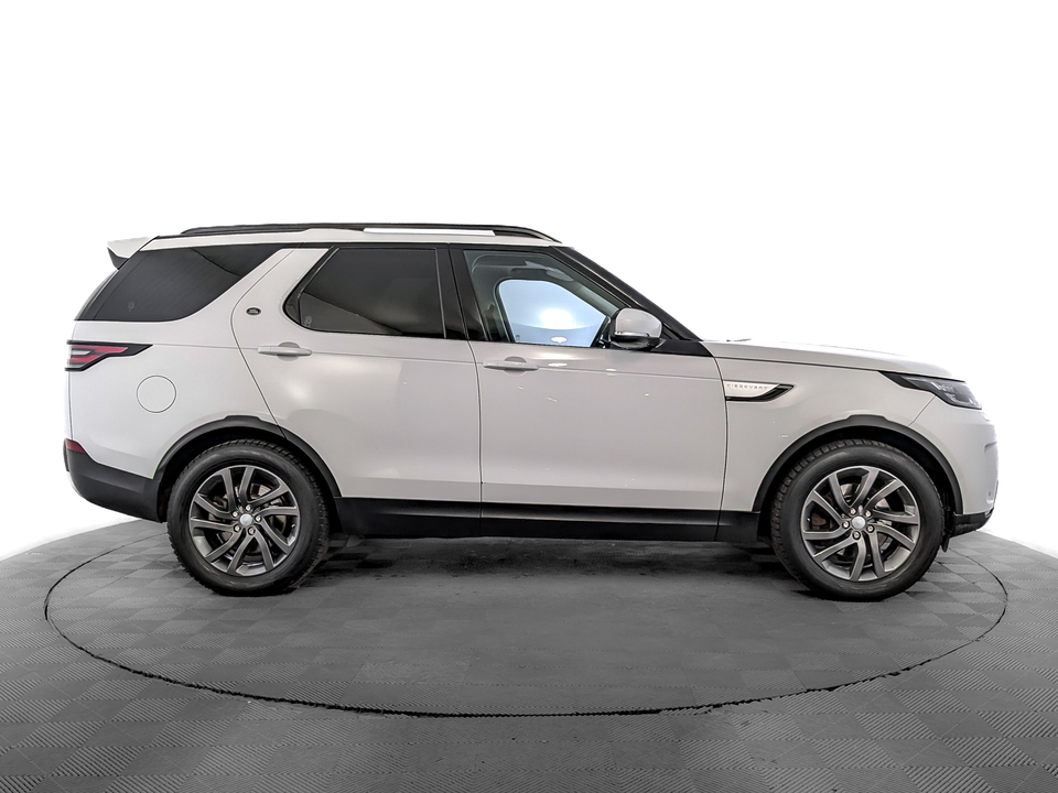 Land Rover Discovery 2017 141 406км фото №4