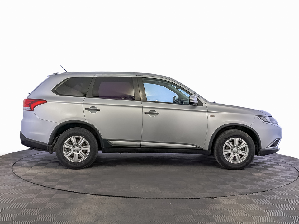 Mitsubishi Outlander 2015 178 330км фото №4