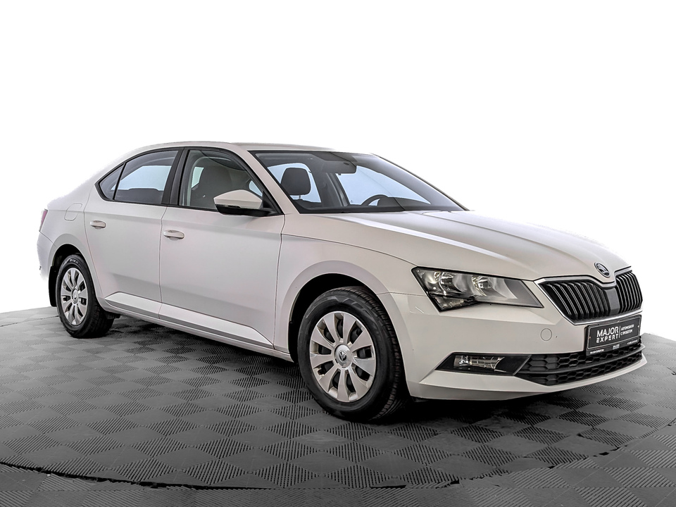 Skoda Superb 2019 40 183км фото №3
