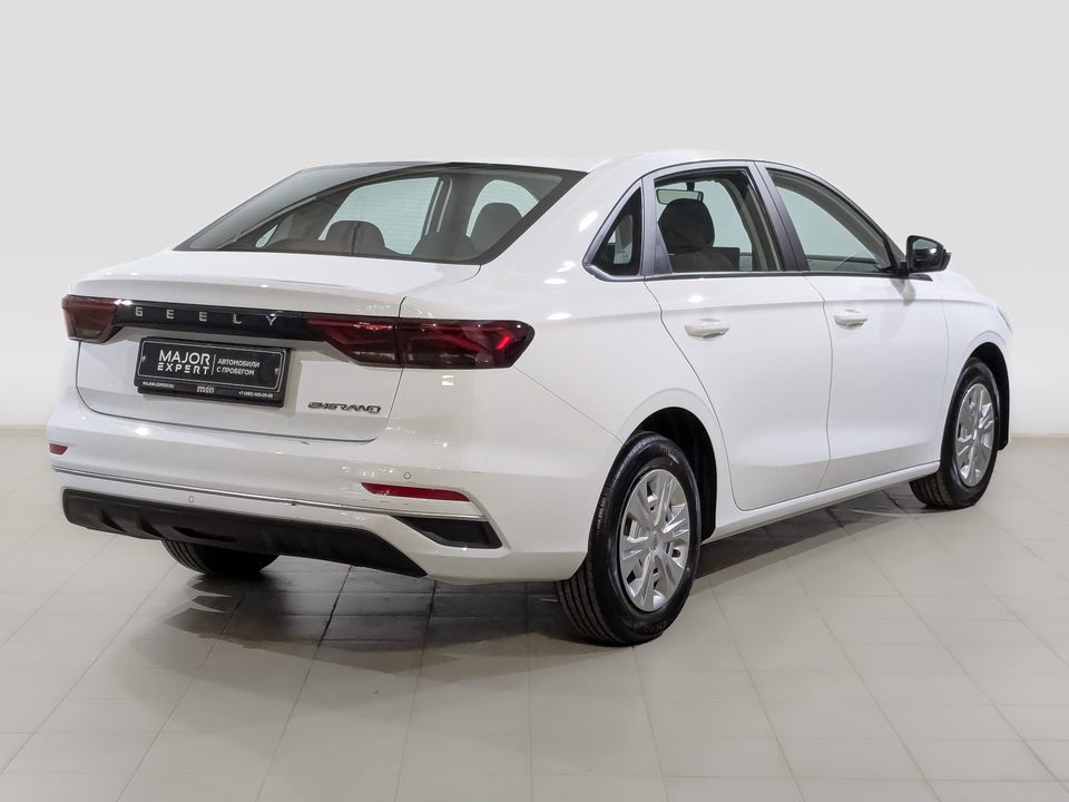 Geely Emgrand 7 II 2024 43 608км фото №5