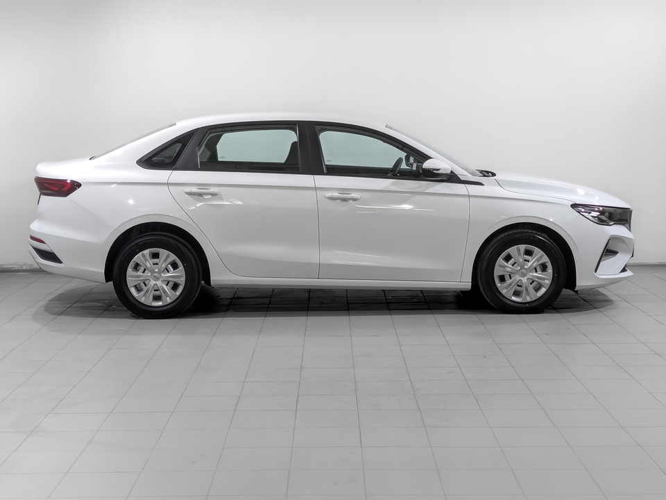 Geely Emgrand 7 II 2024 43 608км фото №4