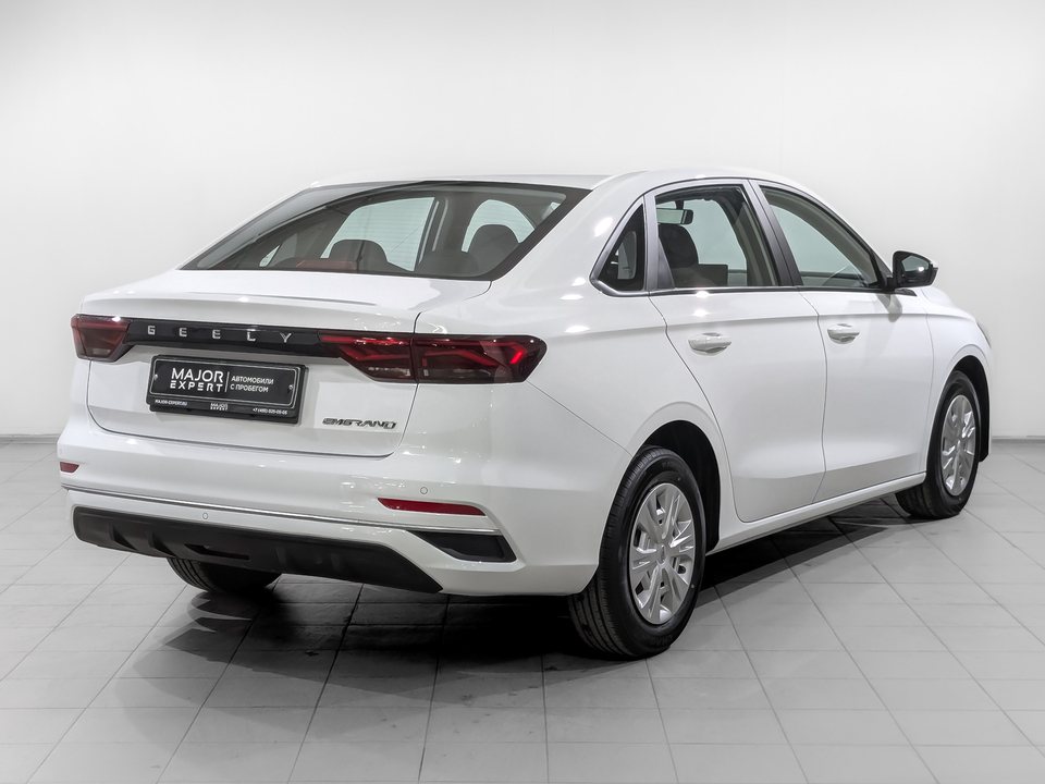 Geely Emgrand 7 II 2024 43 608км фото №5