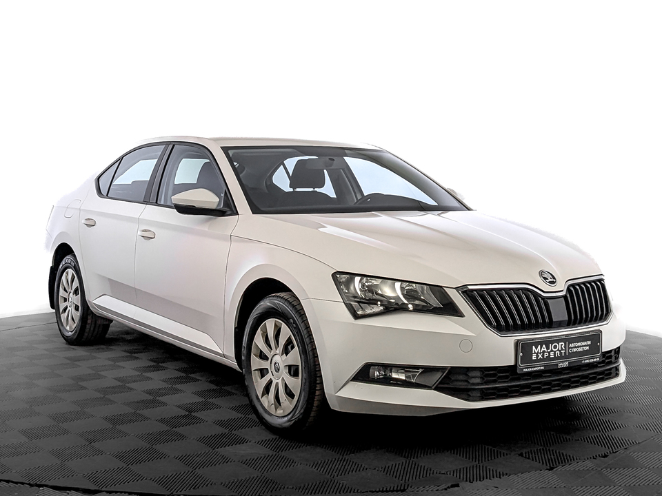 Skoda Superb 2019 53 688км фото №3