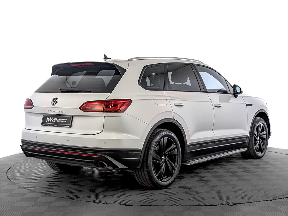 Volkswagen Touareg 2021 49 441км фото №5