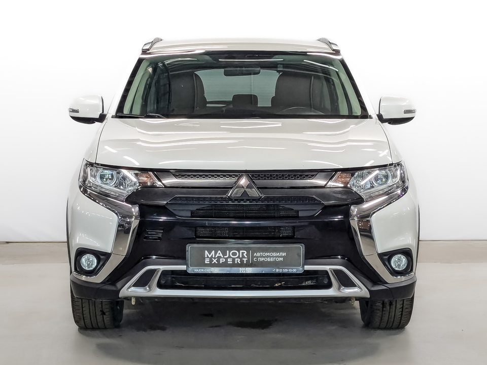 Mitsubishi Outlander 2021 76 045км фото №2