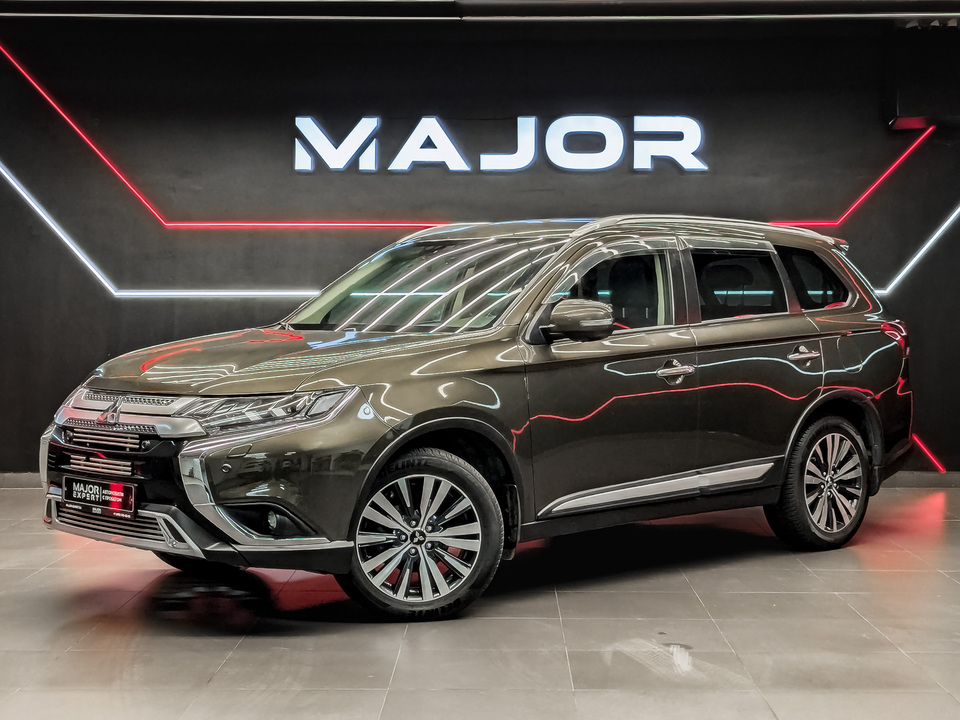 Mitsubishi Outlander 2019 102 892км фото №1