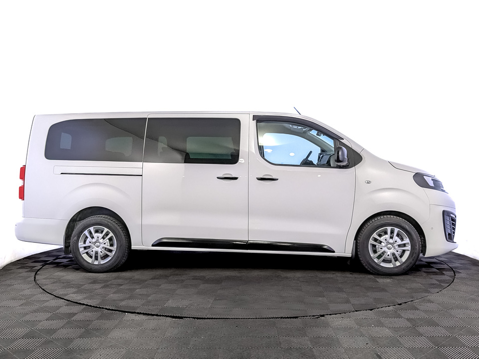 Opel Zafira Life 2021 74 900км фото №4