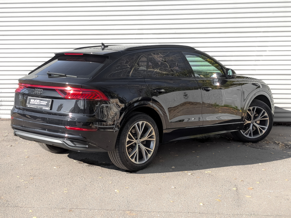 Audi Q8 2019 130 939км фото №5