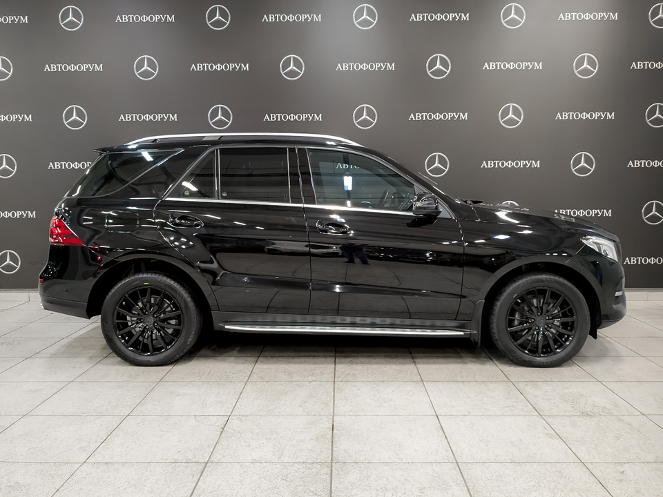 Mercedes-Benz GLE 2017 185 009км фото №4