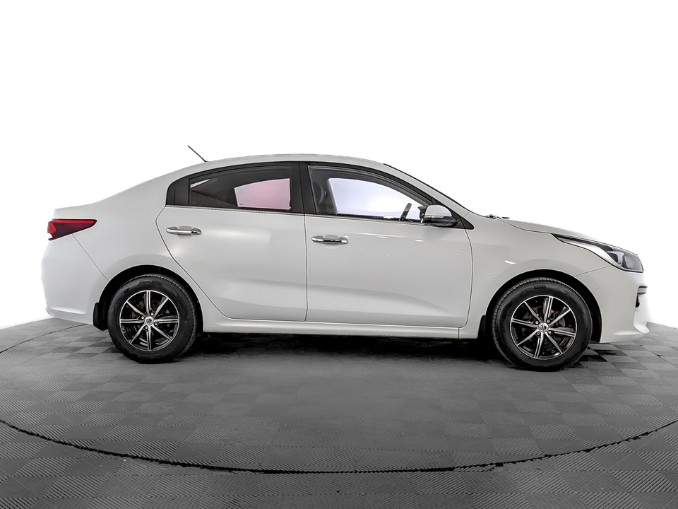 Kia Rio 2017 71 225км фото №4