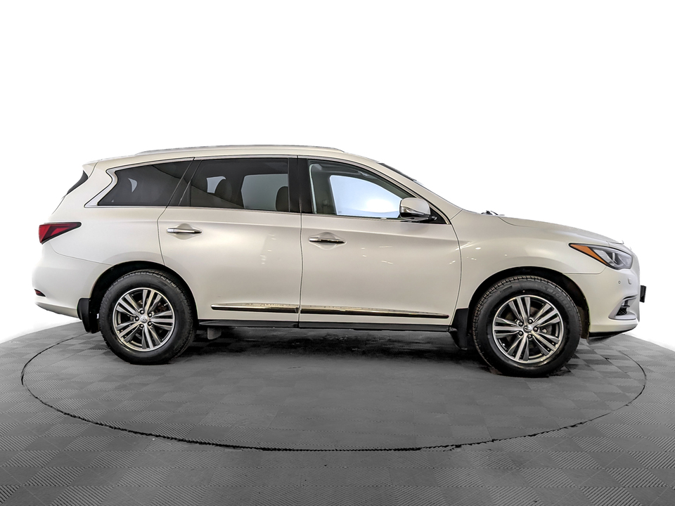 Infiniti QX60 2016 141 708км фото №4