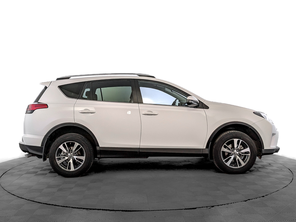 Toyota Rav-4 2018 97 521км фото №4