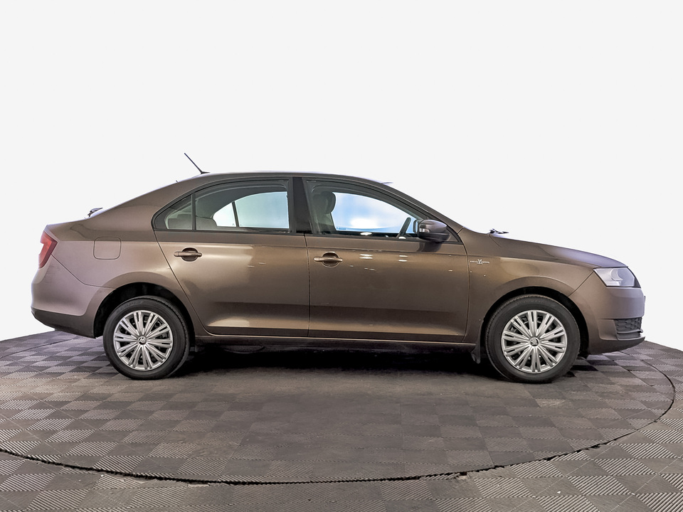 Skoda Rapid 2019 110 000км фото №4