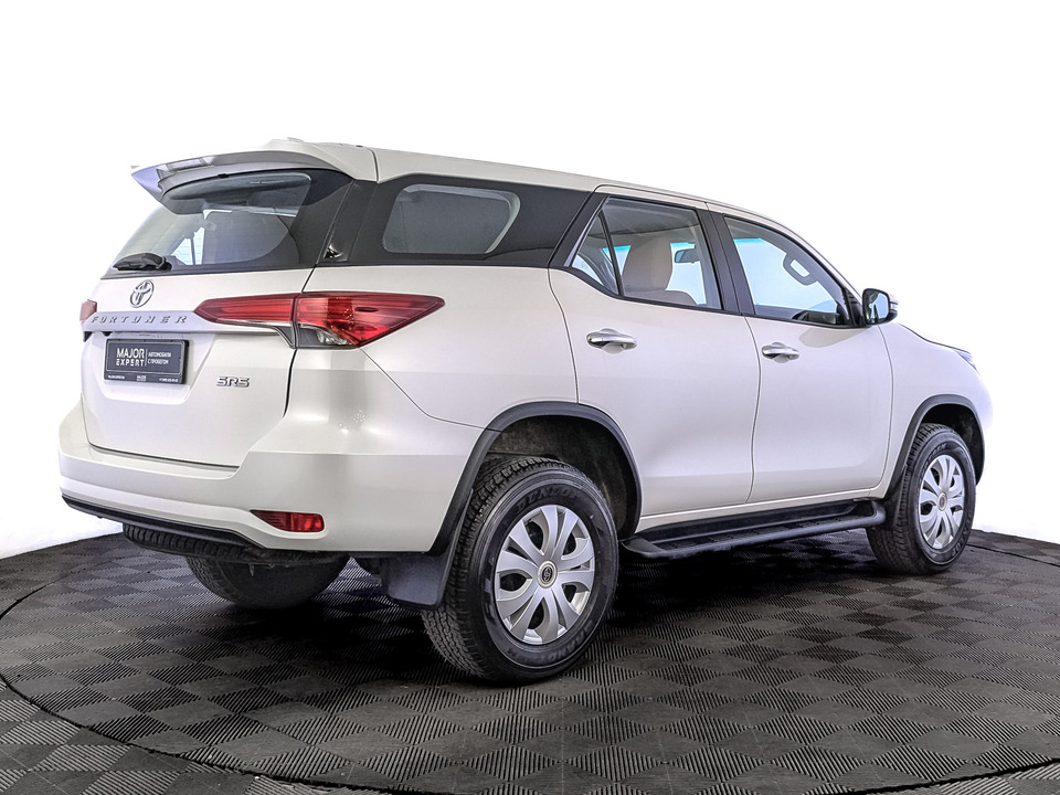 Toyota Fortuner 2022 23 477км фото №5