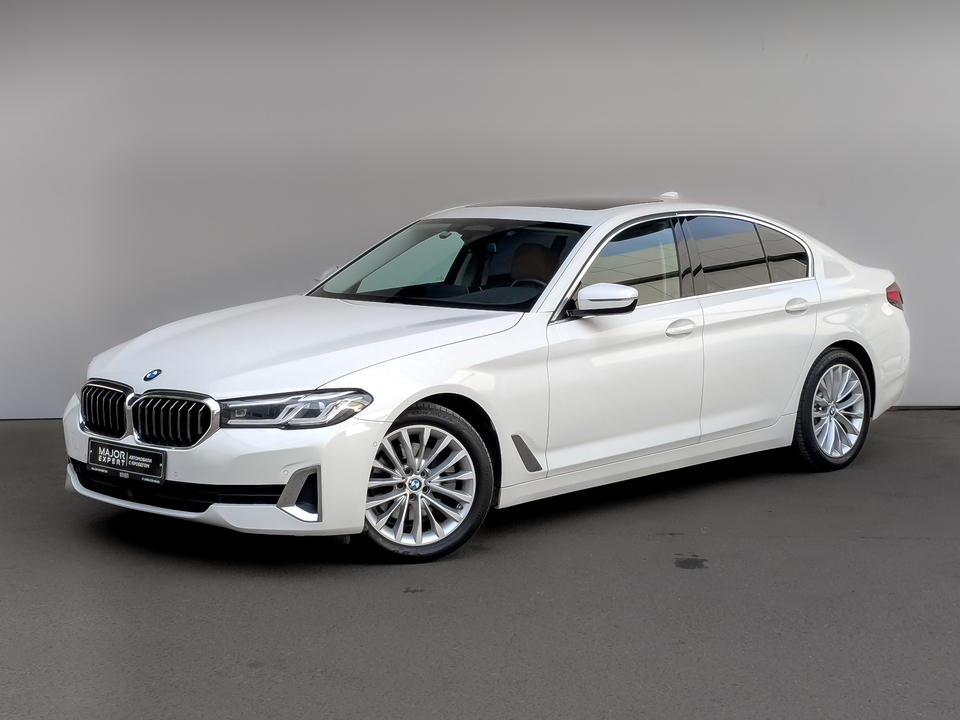 BMW 5 серии 2022 69 342км фото №1