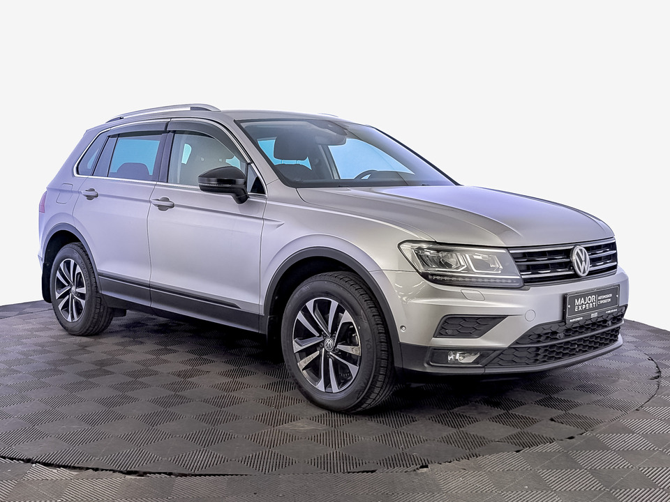 Volkswagen Tiguan 2019 81 862км фото №3
