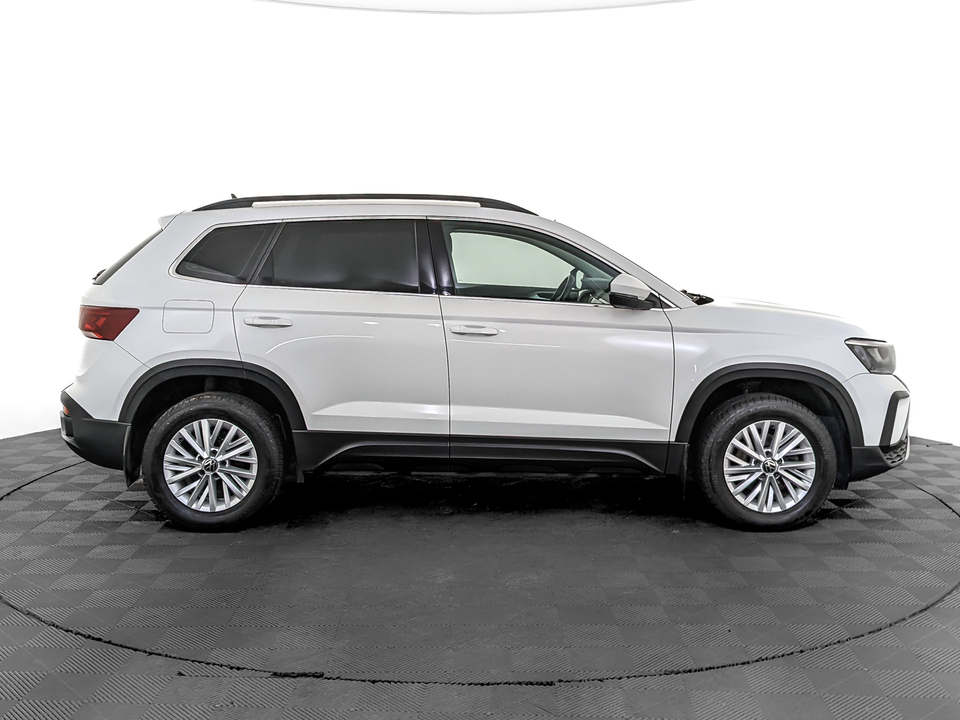 Volkswagen Taos 2021 81 034км фото №4