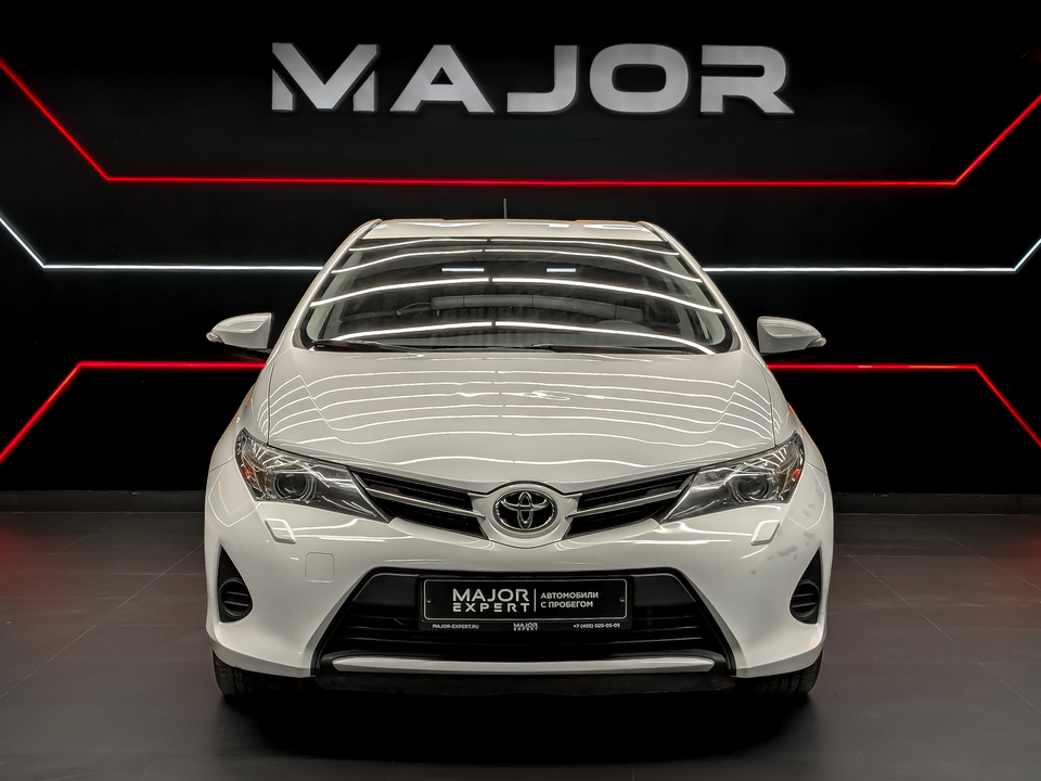 Toyota Auris 2014 90 640км фото №2
