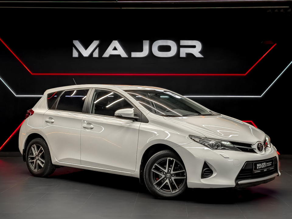 Toyota Auris 2014 90 640км фото №3