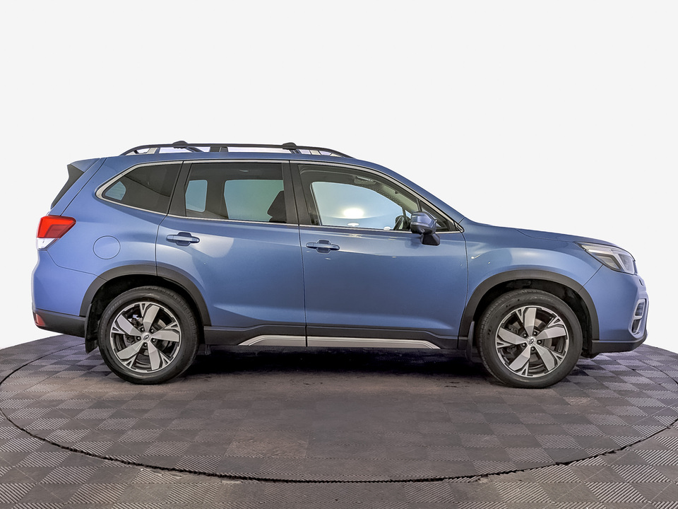 Subaru Forester 2021 128 837км фото №4