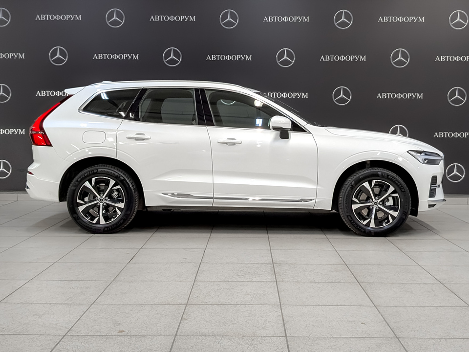 Volvo XC60 2025 3 800км фото №4