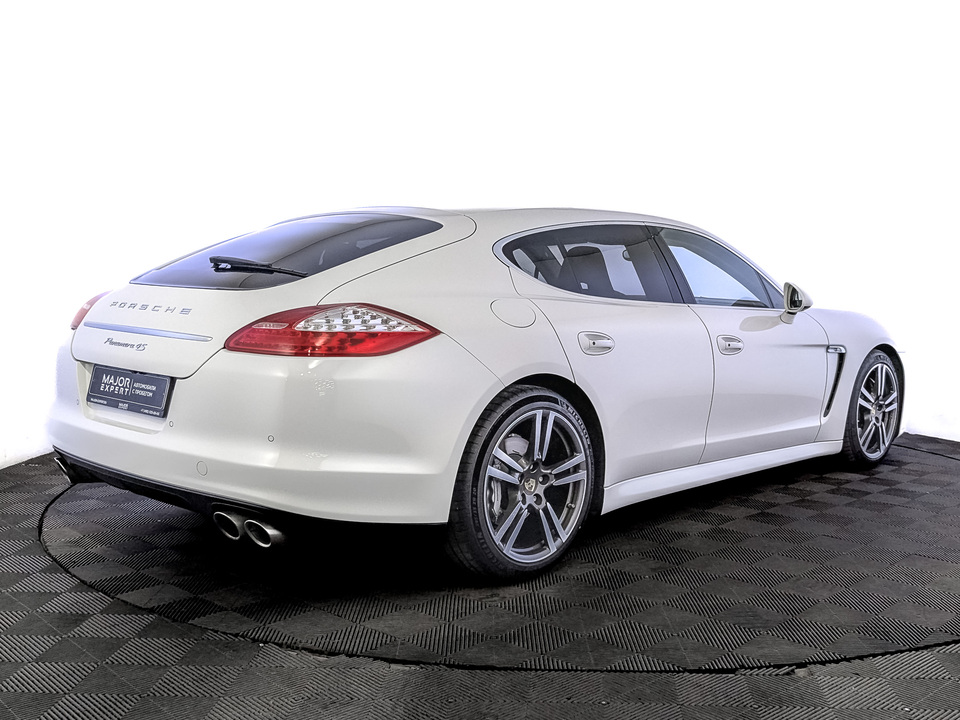 Porsche Panamera 2011 24 731км фото №5