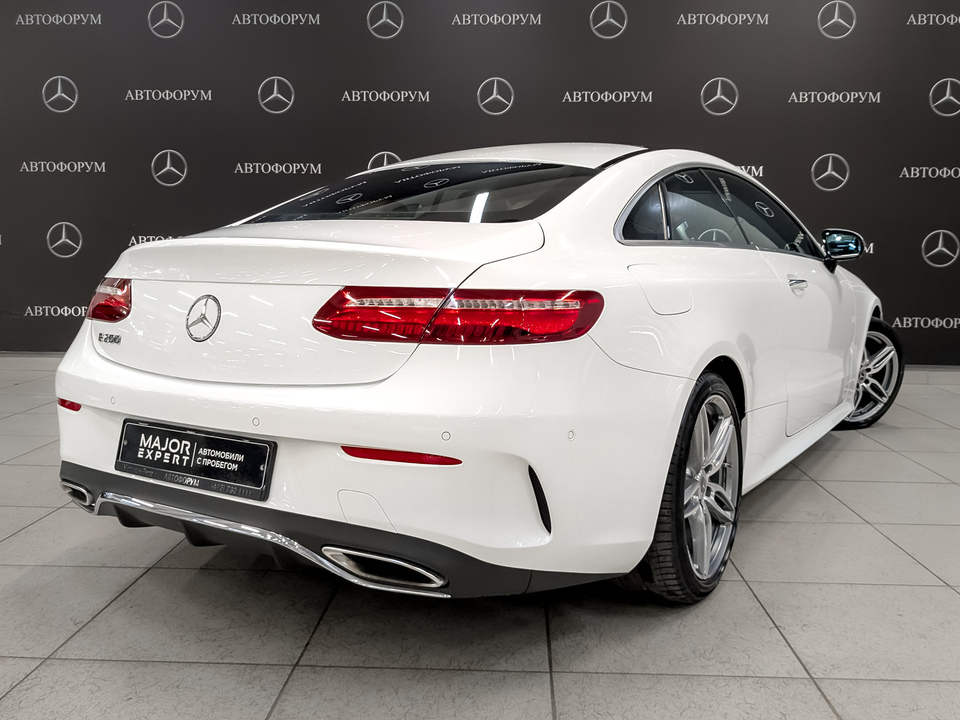 Mercedes-Benz E-Класс Купе 2017 110 000км фото №5