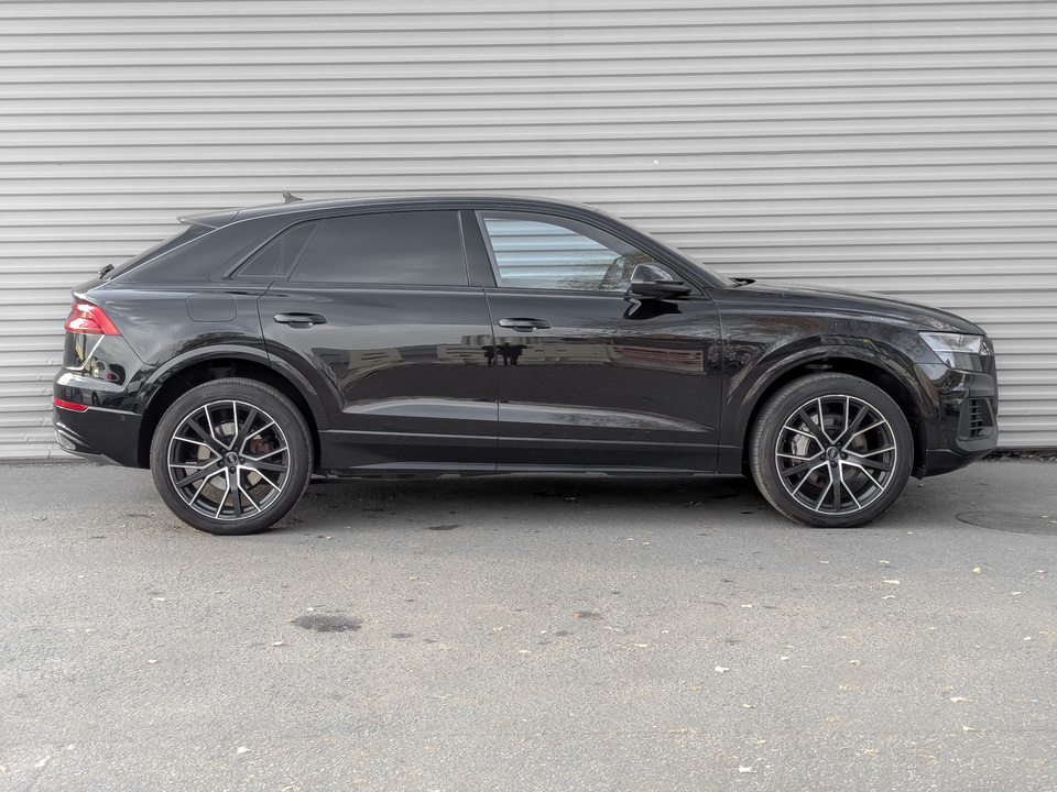Audi Q8 2018 132 010км фото №4