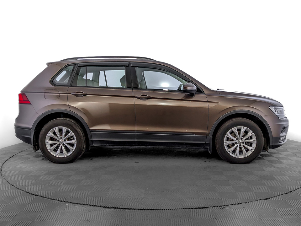 Volkswagen Tiguan 2020 35 296км фото №4