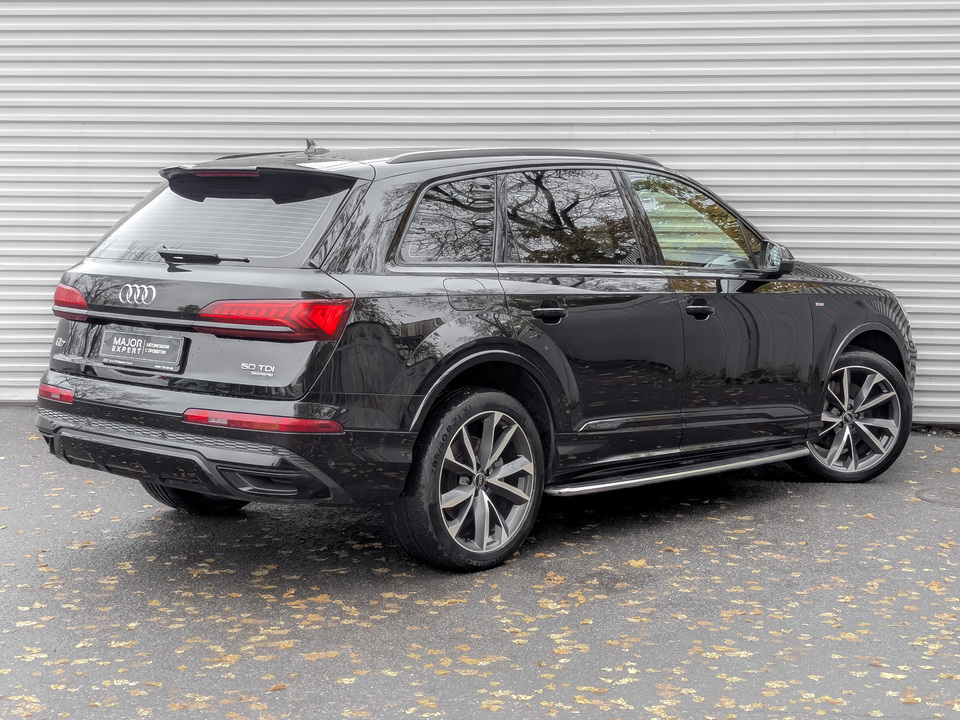 Audi Q7 2023 86 653км фото №5