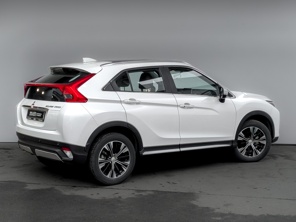 Mitsubishi Eclipse Cross 2022 6 000км фото №5