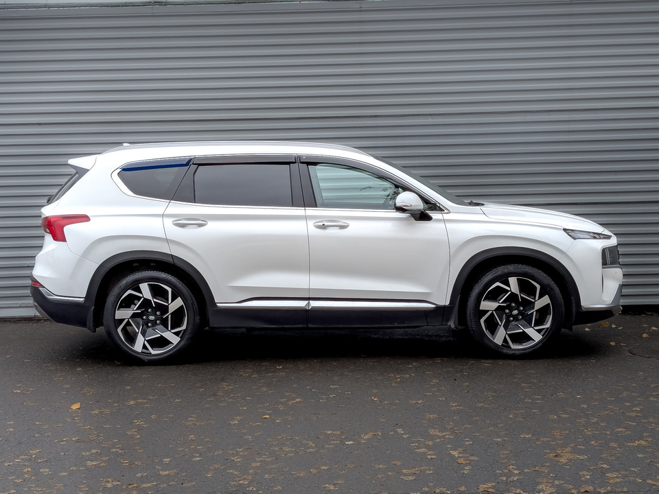 Hyundai Santa Fe 2022 28 562км фото №4