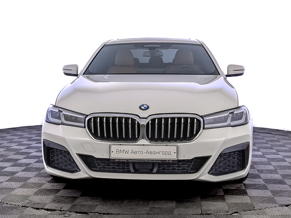 BMW 5 серии 2021 43 290км фото №2