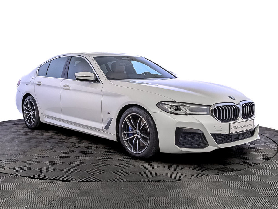 BMW 5 серии 2021 43 290км фото №3