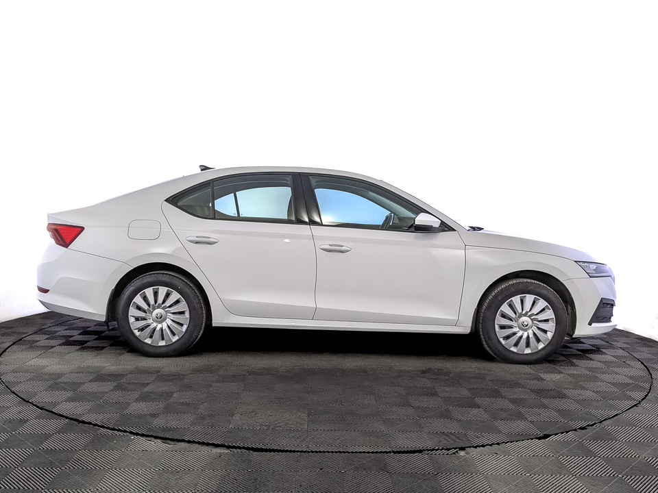 Skoda Octavia 2021 69 993км фото №4