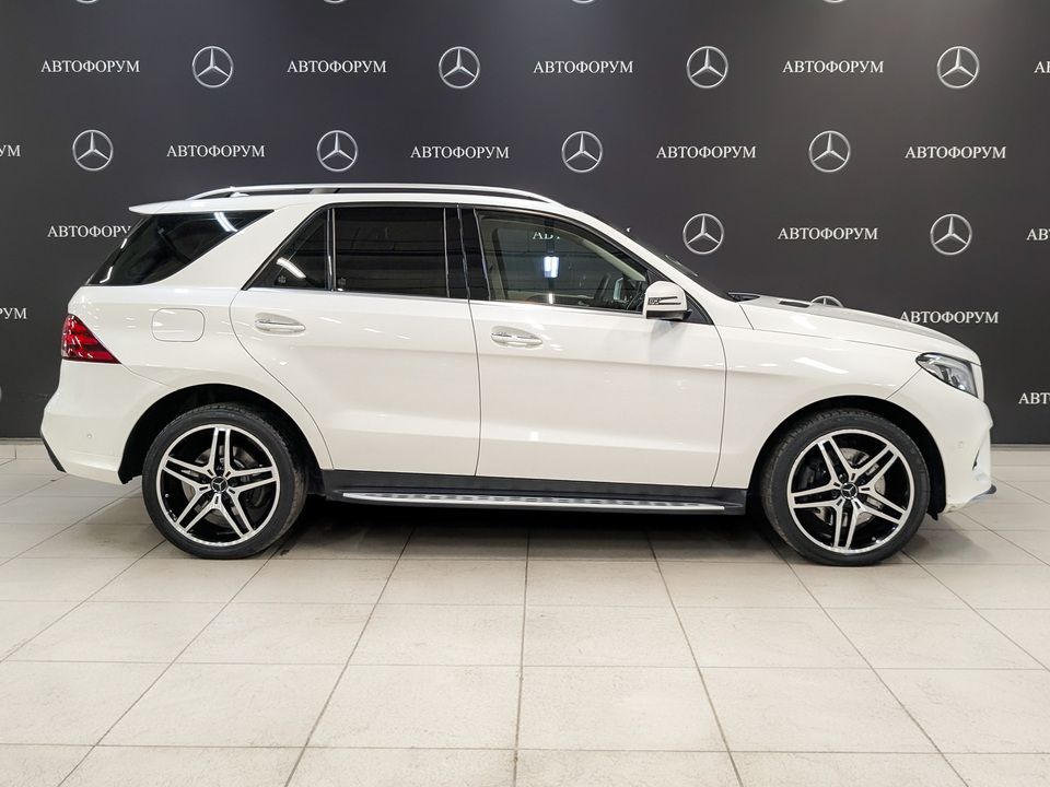 Mercedes-Benz GLE 2017 131 184км фото №4