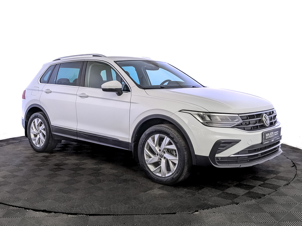 Volkswagen Tiguan 2021 94 988км фото №3