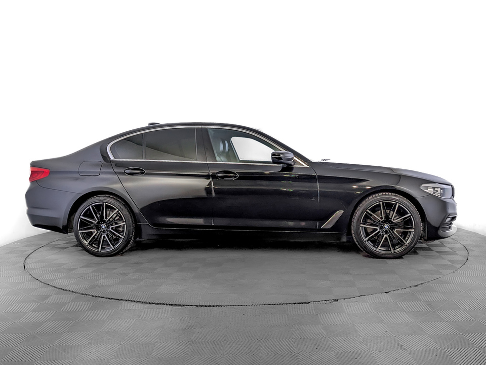 BMW 5 серии 2019 158 137км фото №4