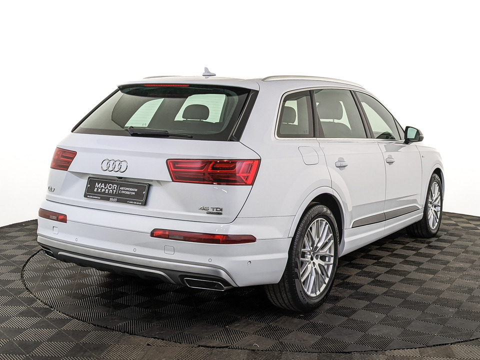 Audi Q7 2019 126 680км фото №5